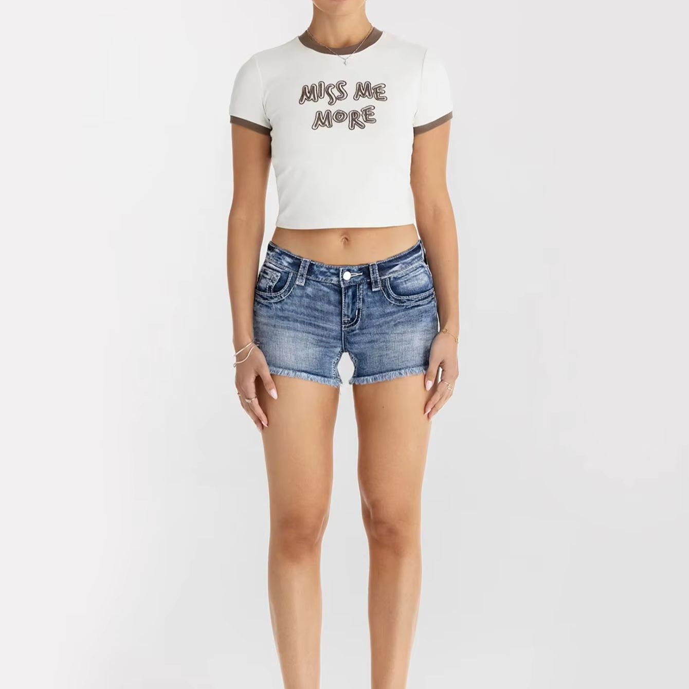 Women Clothes Butterfly Rhines – обзор и цена Shorts Denim Frayed